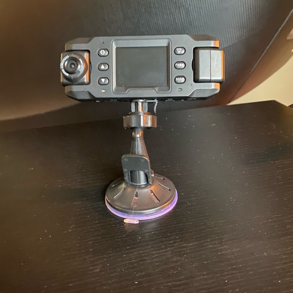 Instant Proof Dual Lens Dash Cam with GPS Tracking - Picture 3 of 10